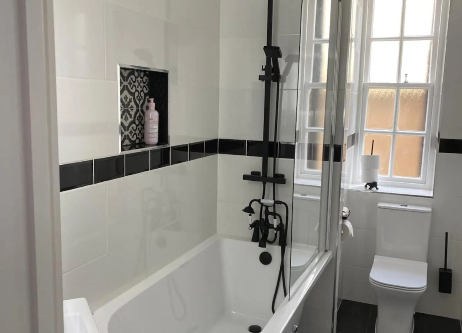 Two Bedroom Two Bathrooms Superior Apartment London