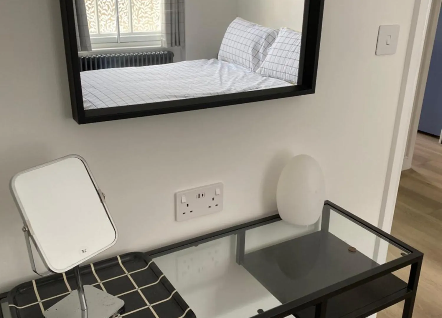 Two Bedroom Two Bathrooms Superior Apartment London