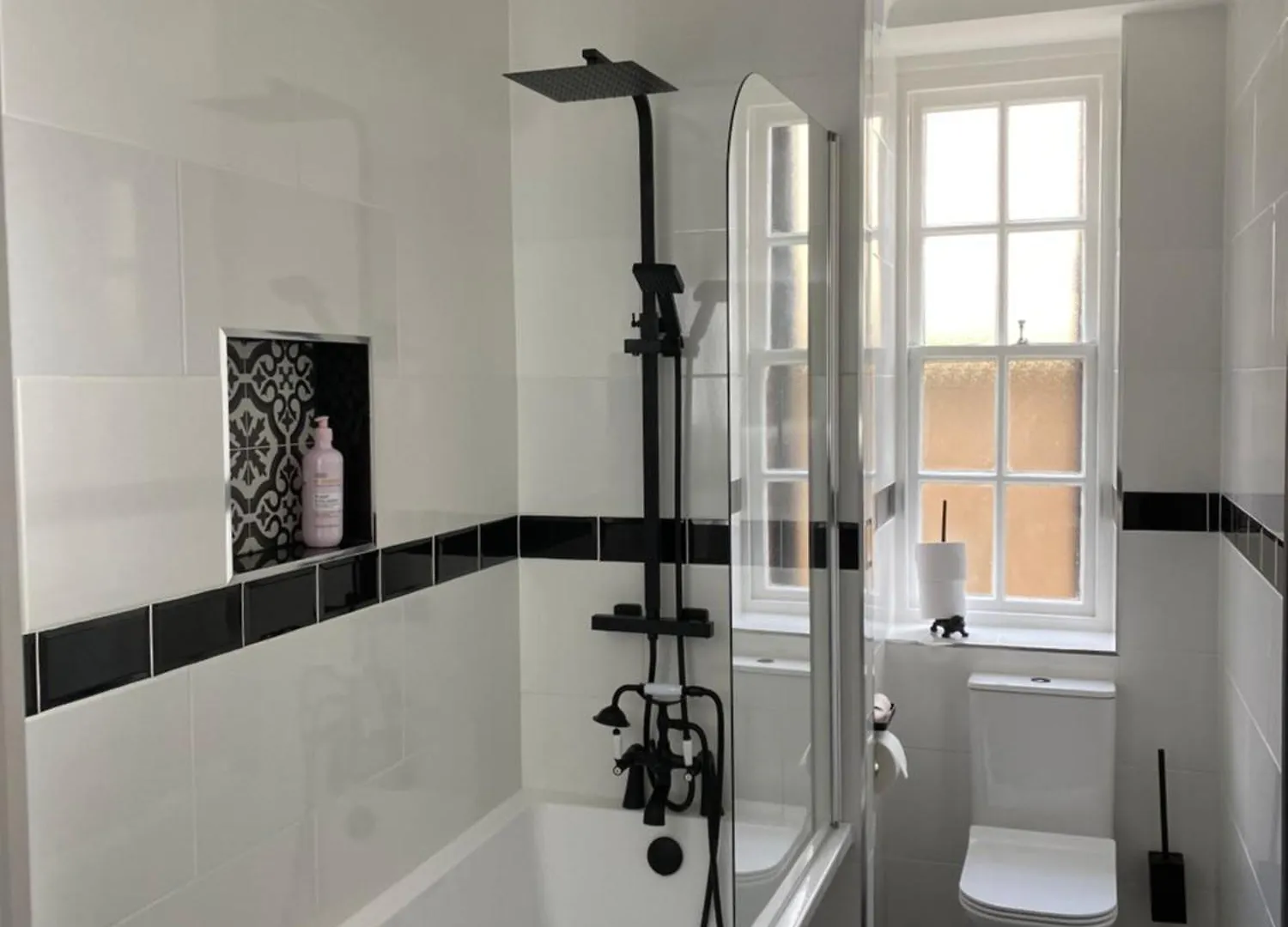 Two Bedroom Two Bathrooms Superior Apartment London