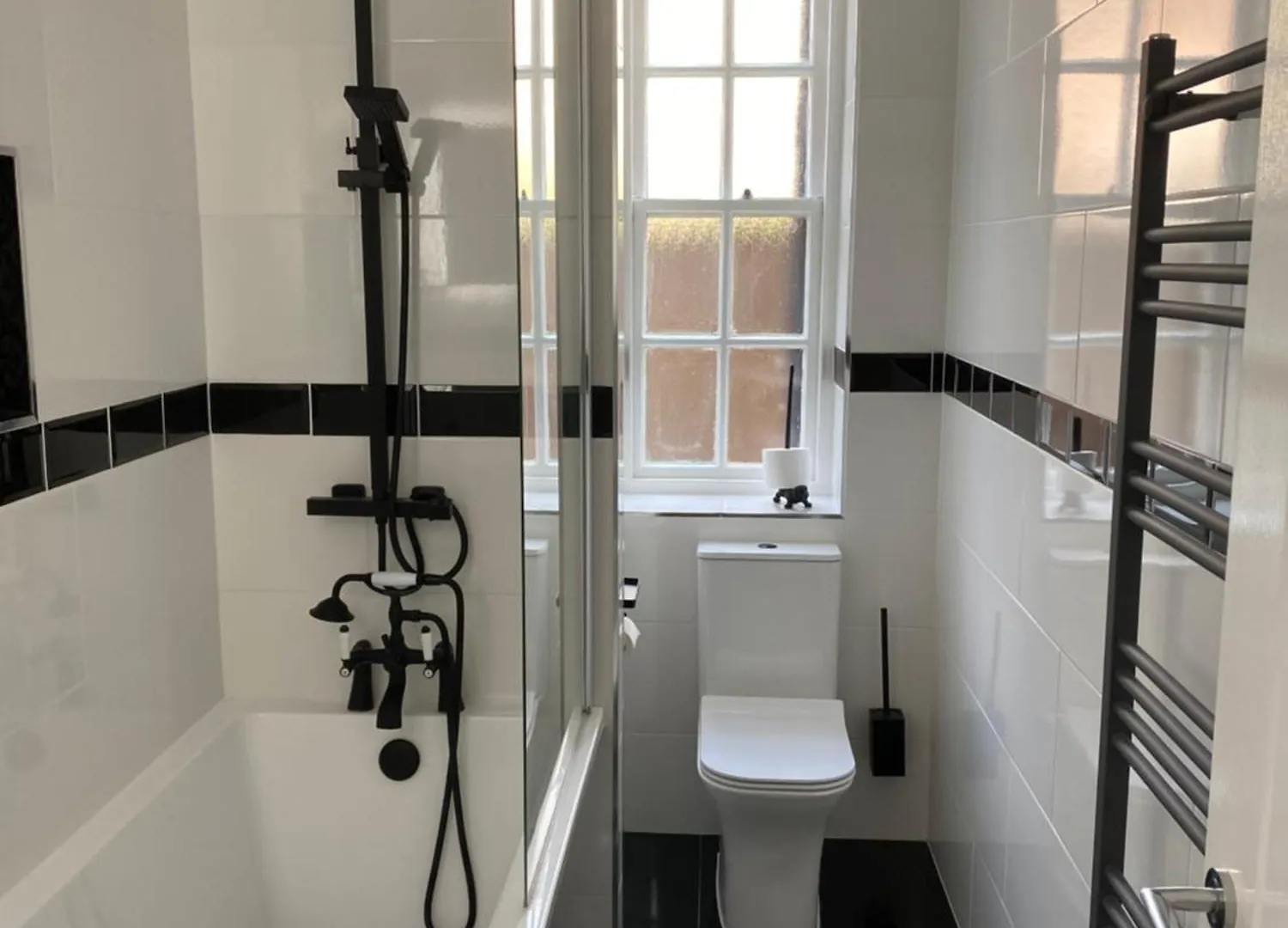 Two Bedroom Two Bathrooms Superior Apartment London
